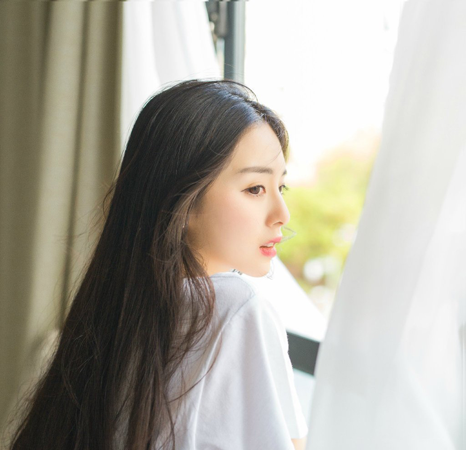 现在的人，你跟他说真话，他以为你说假话;你跟他说假话，他以为你说笑话;你跟他说笑话，他竟然当真了。
